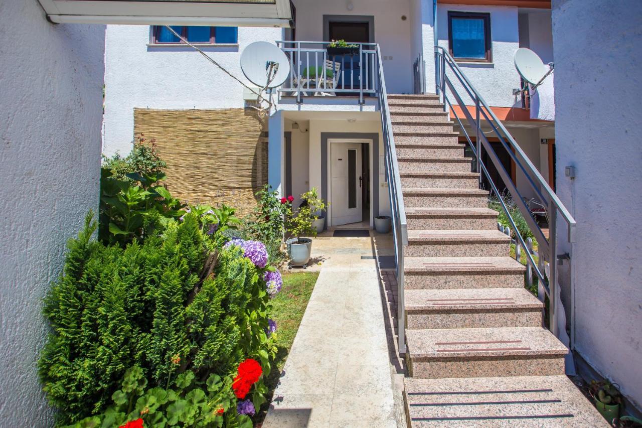 Apartment Rosse Пореч Экстерьер фото